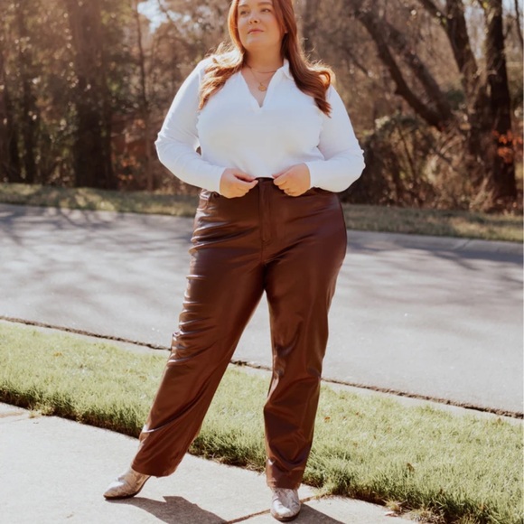 Abercrombie & Fitch Pants - ABERCROMBIE & FITCH CURVE LOVE 90’s STRAIGHT HIGH RISE BROWN PANT 16L